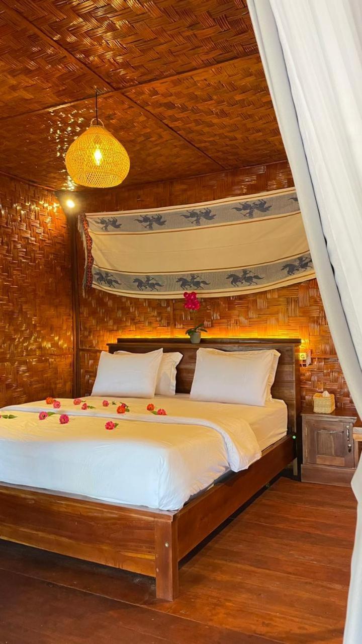 Three Queen Villa And Homestay وايكابوباك المظهر الخارجي الصورة