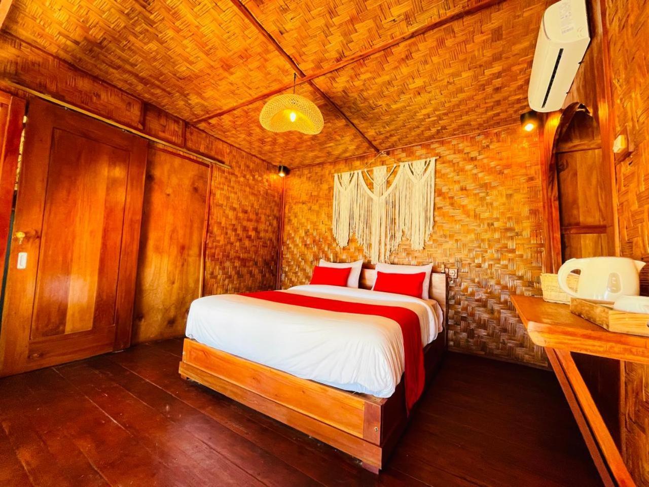Three Queen Villa And Homestay وايكابوباك المظهر الخارجي الصورة