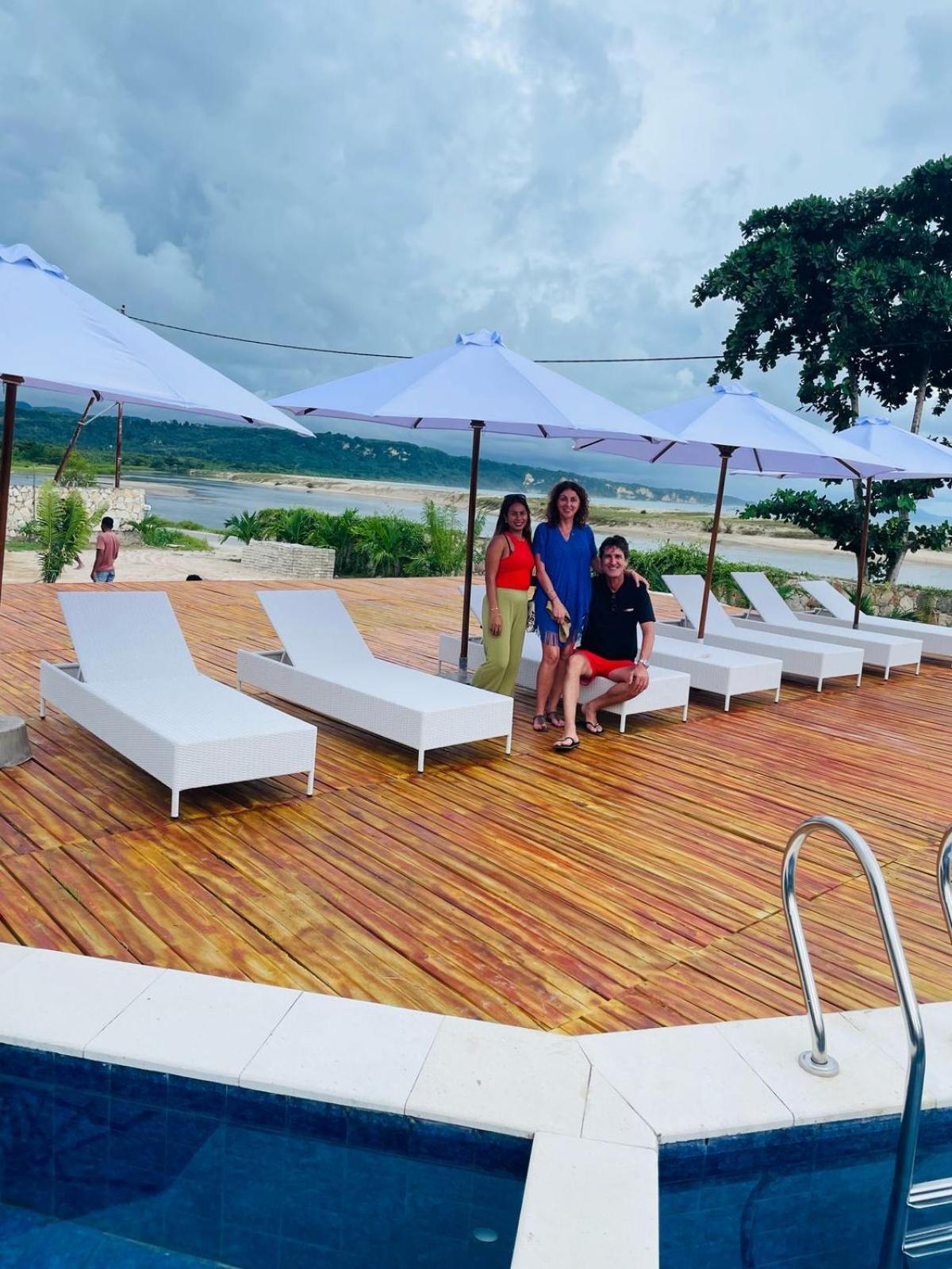 Three Queen Villa And Homestay وايكابوباك المظهر الخارجي الصورة
